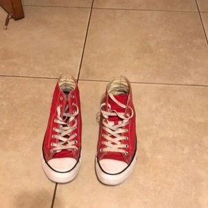 Negotiable Red converse used condition: 5/10